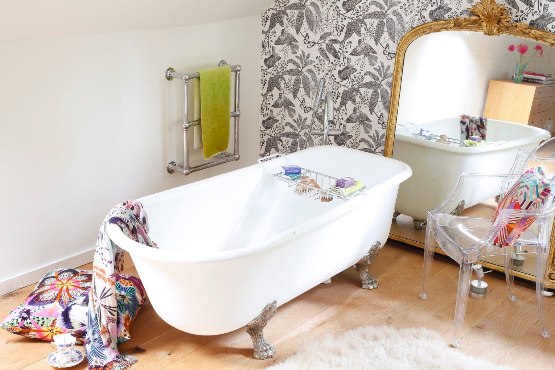 Freestanding Vs Built-In Baths